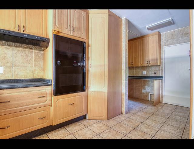 3 BEDROOM CLUSTER TO LET IN CRAIGAVON